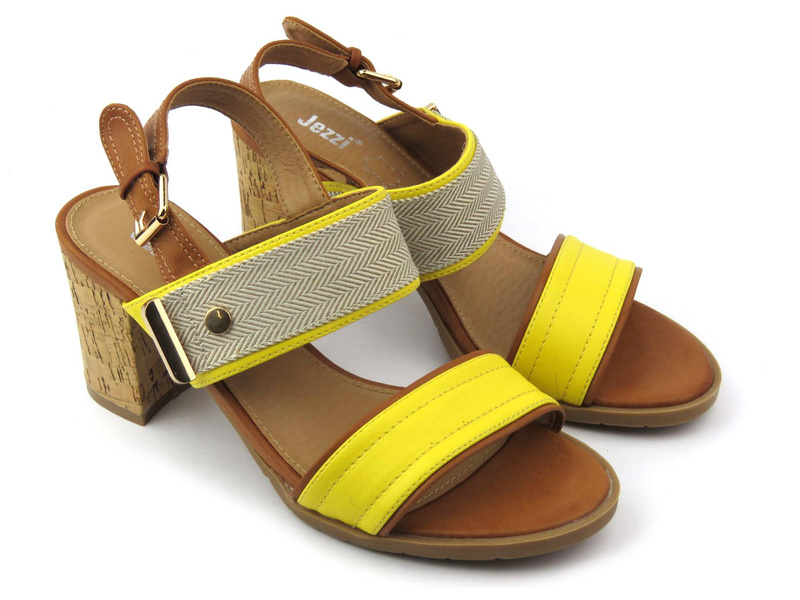 Sandały damskie na słupku - Jezzi, 20SD35-1826, żółte