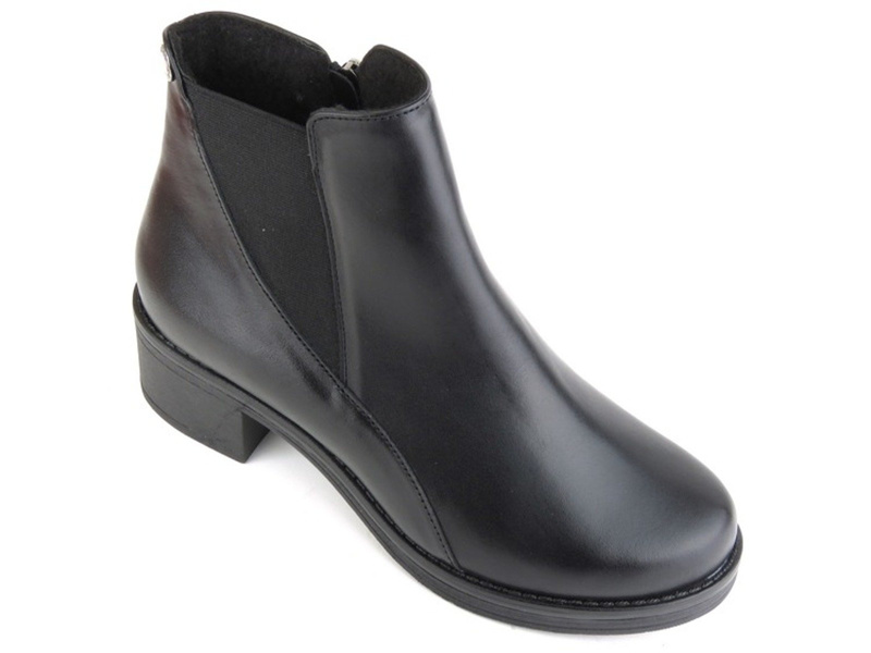 Skórzane botki damskie na obcasie - Agxbut 535, czarne