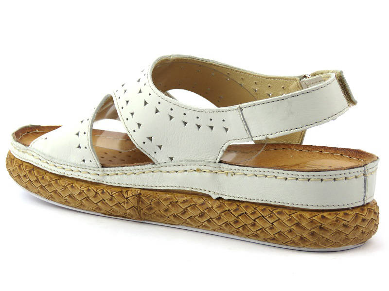 Skórzane sandały damskie z ażurowym wzorem - WASAK 0652, białe
