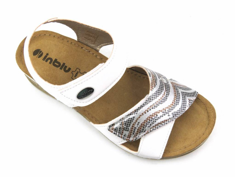 Sandały damskie na koturnie - INBLU NV-03, białe