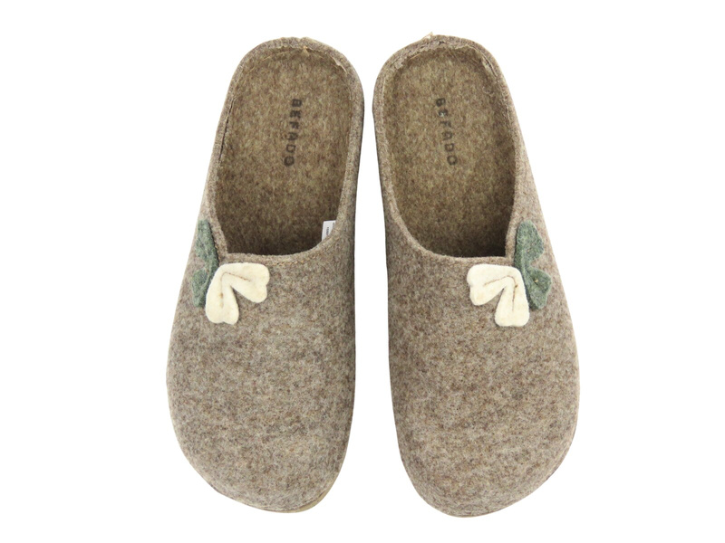 Wygodne kapcie damskie Befado 155D172, jasnobrązowe