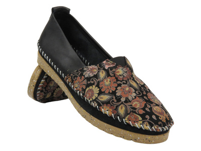 Półbuty damskie - Sokolski ARA 1417, czarne w kwiaty