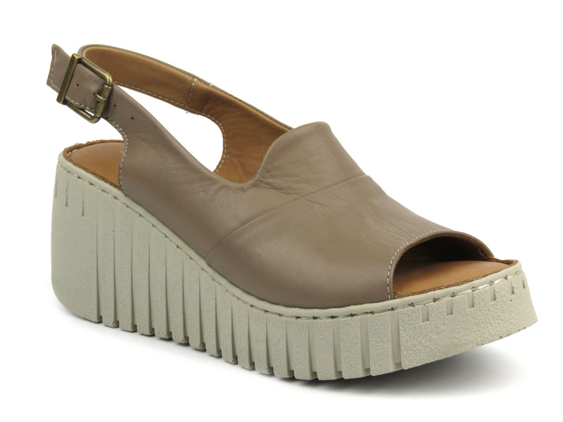 Sandały damskie na platformie z koturnem - Artiker 54C0788, jasnobrązowe