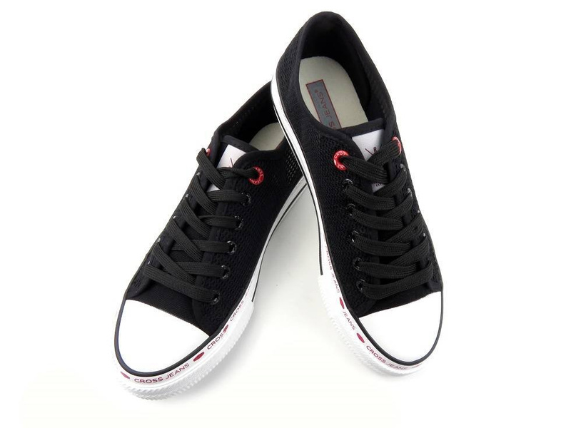 Siateczkowe trampki damskie na wiosnę i lato - Cross Jeans FF2R4015C, czarne