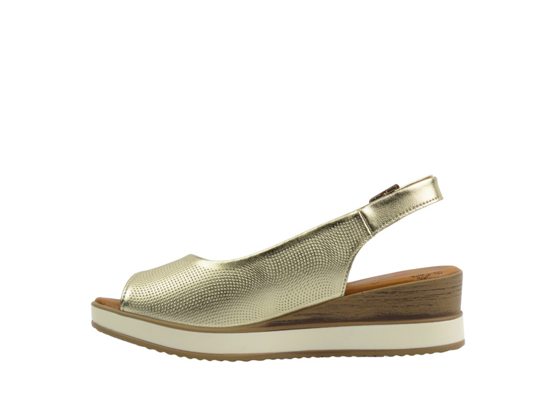 Skórzane sandały damskie na koturnie złote Artiker 56C2312