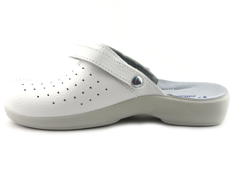 Sanitarne klapki, sandały damskie ze skórzaną wkładką - Inblu AE-04, białe