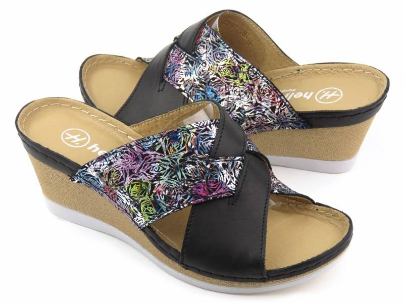 Skórzane klapki damskie na koturnie - HELIOS Komfort 297, czarne