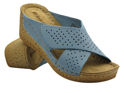 Klapki damskie na koturnie niebieskie INBLU NG-2G