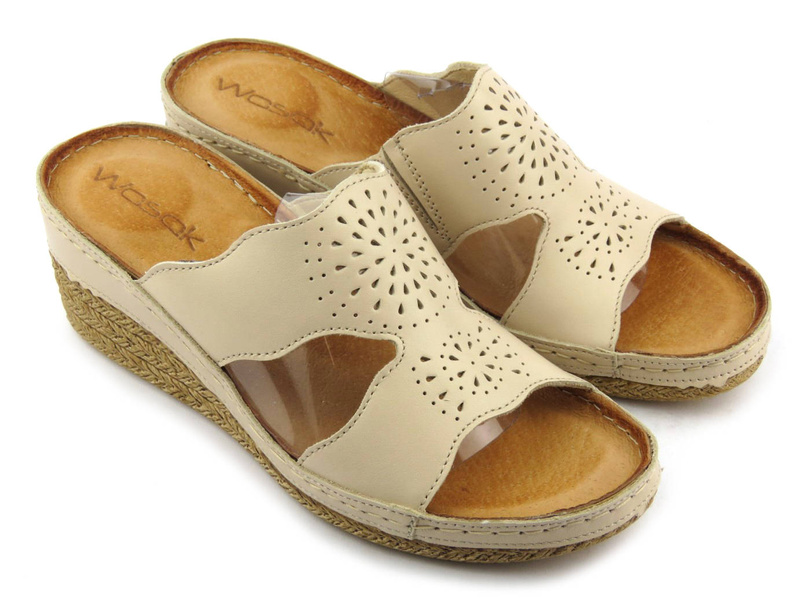 Klapki damskie ze skóry naturalnej - WASAK 0653, beżowe