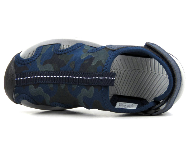 Sandały dziecięce, młodzieżowe z zakrytymi palcami - WOJTYŁKO 22311, granatowe w moro