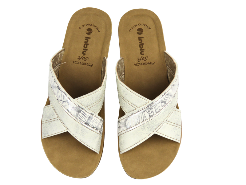 Wygodne klapki damskie na koturnie INBLU TP-49, białe