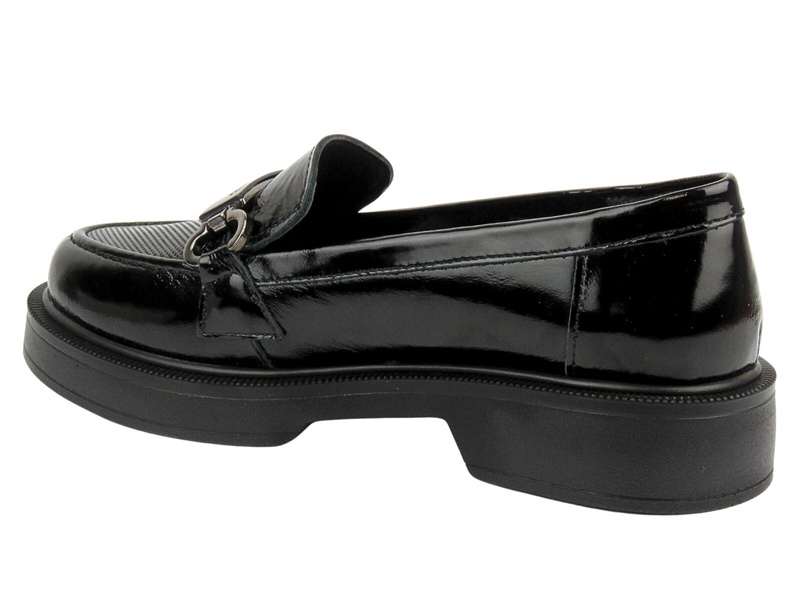 Skórzane półbuty damskie czarne lakierowane Sokolski SE J09