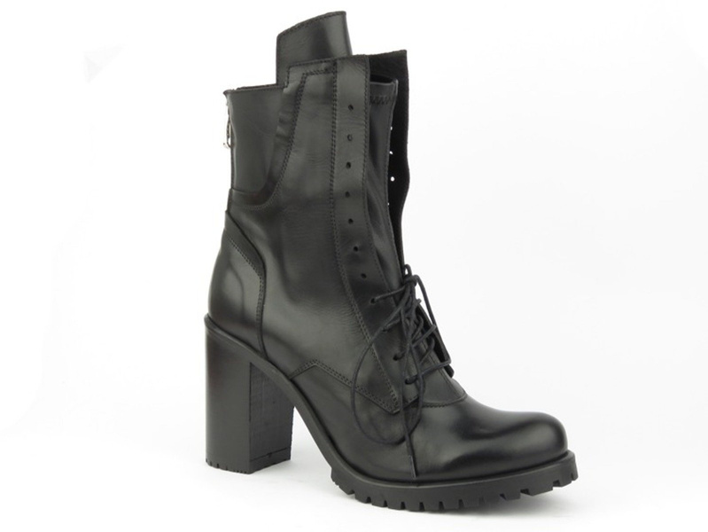 Skórzane botki damskie na wysokim słupku - Venezia 2410, czarne