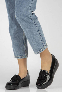 Skórzane półbuty damskie na koturnie - Filippo DP3162/23/24, czarne