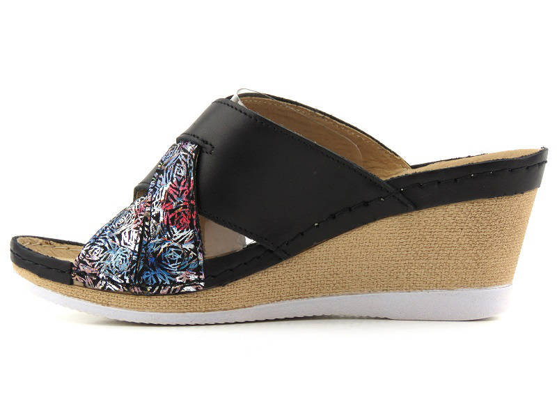 Skórzane klapki damskie na koturnie - HELIOS Komfort 297, czarne