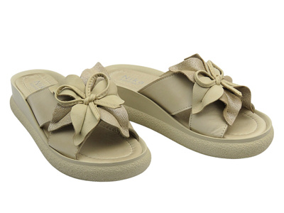 Skórzane klapki beżowe Nika Komfort H-483