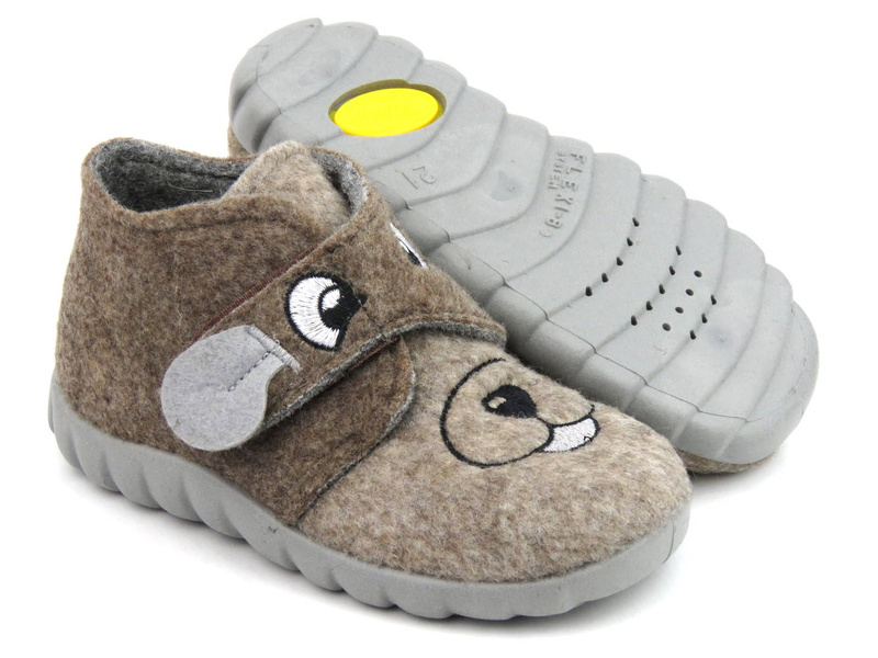 Ciepłe kapcie, buty dziecięce z pieskiem - BEFADO 526P119, brązowe