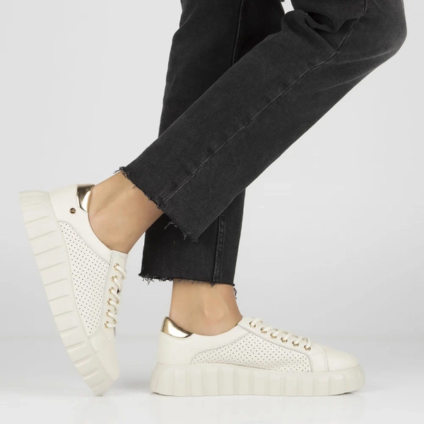 Skórzane sneakersy damskie na platformie - Filippo DP4535/25, beżowe