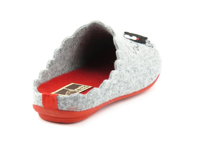 Kapcie damskie Manitu 320508