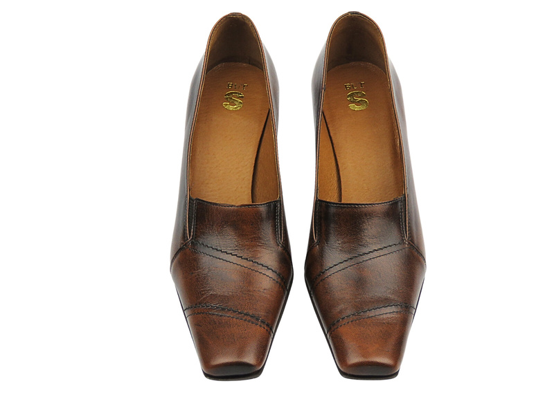 Czółenka damskie ze skóry naturalnej - But-S A517F, brązowe