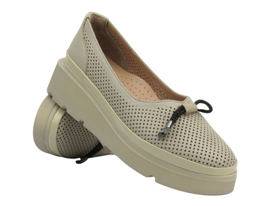  Eleganckie półbuty damskie ze skóry naturalnej - Bombonella 773.1911, beżowe