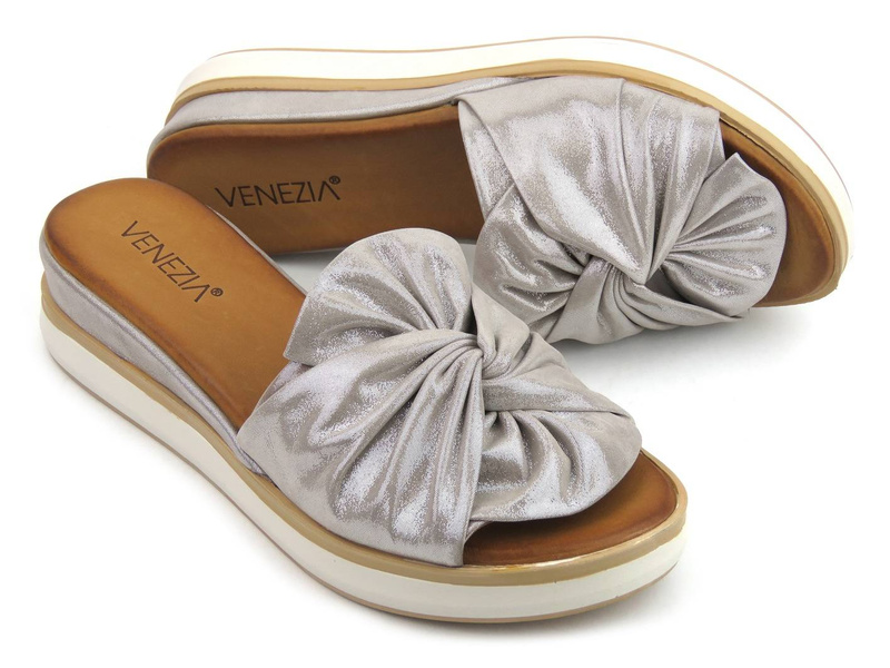 Skórzane klapki damskie z kokardą - VENEZIA 0301330111, szare