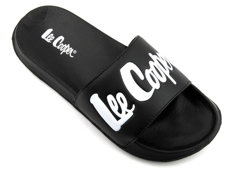 Gumowe klapki męskie na grubej podeszwie - Lee Cooper 21-42-0223M, czarne