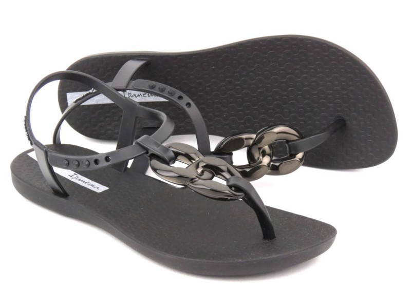 Sandały damskie z elastycznej gumy - Ipanema 83330, czarne