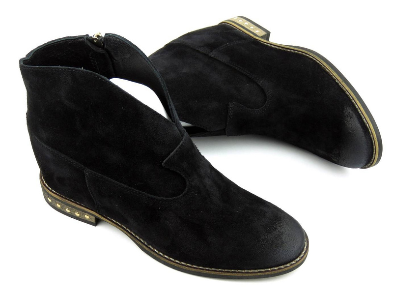 Zamszowe botki, kowbojki damskie na ukrytym koturnie - CARINII B5302, czarne