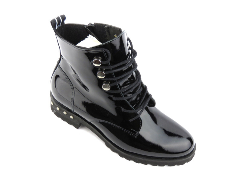 Lakierowane botki damskie polskiej marki Badura 8202, czarne