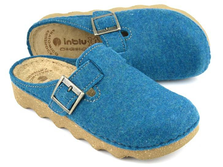 Filcowe kapcie damskie na korkowej podeszwie - Inblu POKS, niebieskie