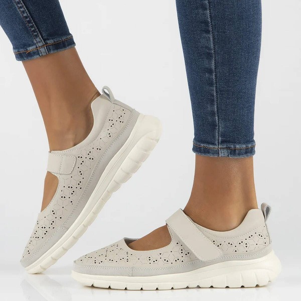 Ażurowe półbuty damskie na rzep - Filippo DP6073/24, beżowe