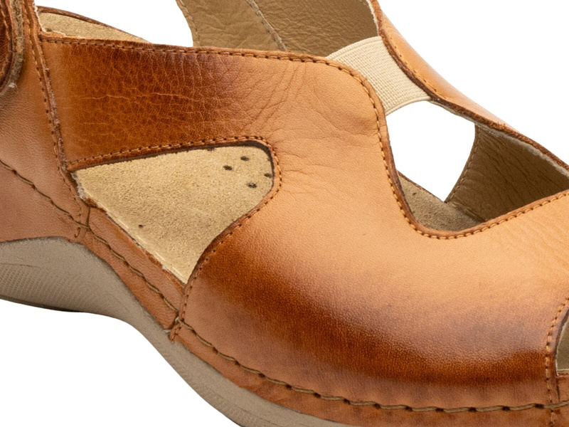 Skórzane sandały damskie brązowe Leon 924