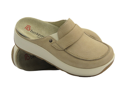 Skórzane klapki damskie beżowe BERKEMANN 03913-771