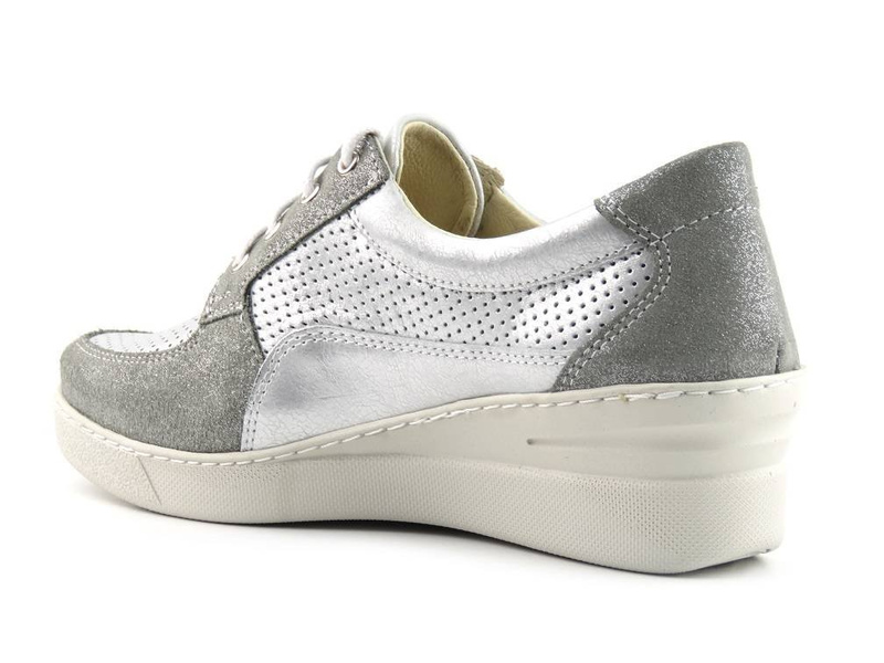 Skórzane sneakersy damskie na koturnie - HELIOS Komfort 373, szare z połyskiem