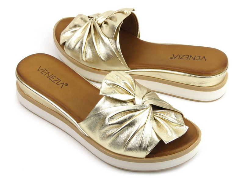 Skórzane klapki damskie z kokardą - VENEZIA 0301330111, złote