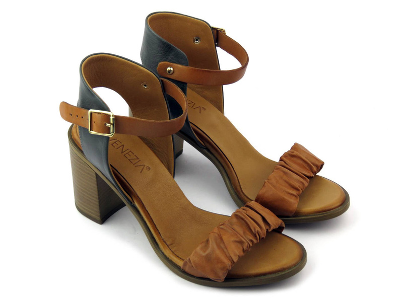 Sandały damskie na słupku - VENEZIA 030170903, brązowo-czarne