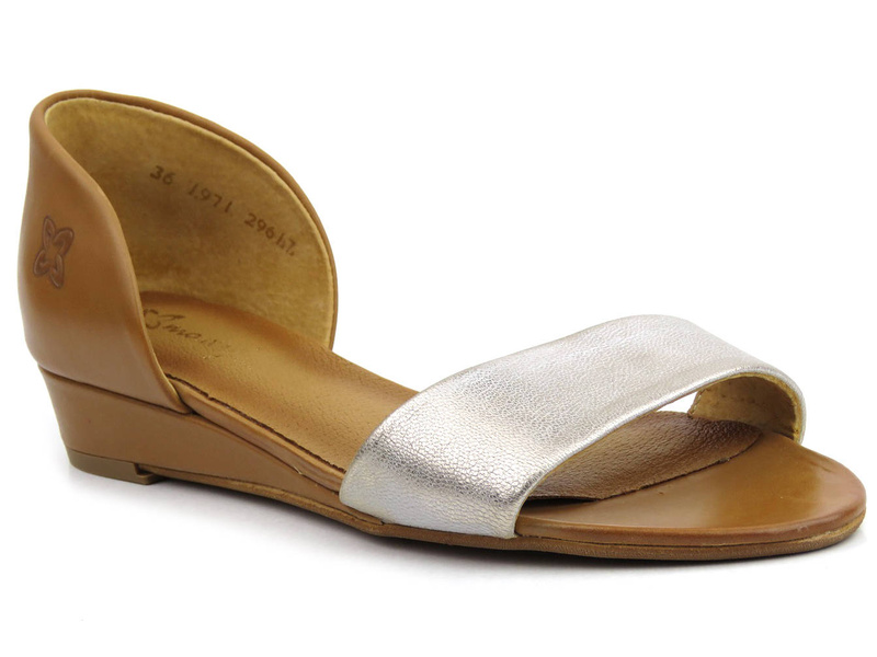 Sandały damskie na niskim koturnie - MACIEJKA 01971-45, brązowo-srebrne