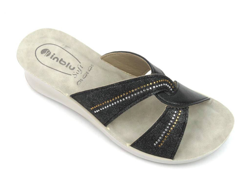 Wygodne klapki damskie na niskim koturnie - INBLU SE-06, czarne