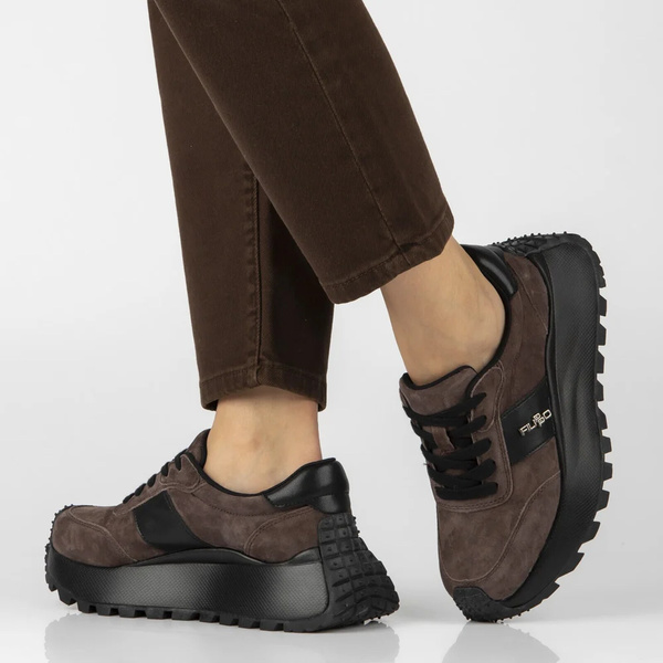 Damskie sneakersy skórzane zamszowe Filippo DP6785/26 ciemnobrązowe – wygodne półbuty na grubej podeszwie