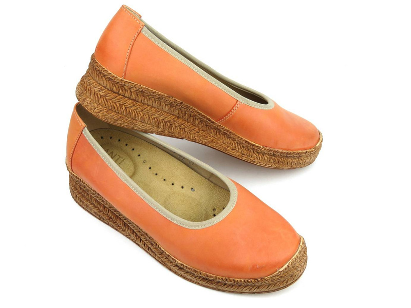 Półbuty damskie na a la plecionej podeszwie - AXEL 1906, pomarańczowe