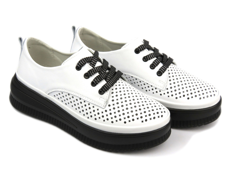 Ażurowe półbuty, sneakersy damskie - Artiker 54C1708, białe