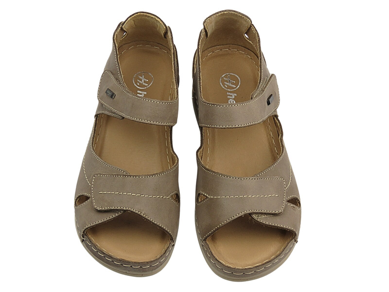 Skórzane sandały damskie beżowe na koturnie HELIOS Komfort 139