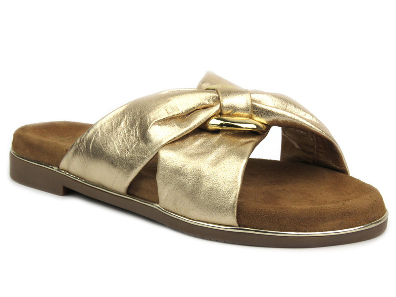 Skórzane klapki damskie z łańcuchem - MARCO TOZZI 2-27133-42, złote