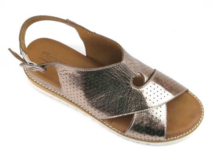 Skórzane sandały damskie na koturnie - Artiker 50C0844, brązowe