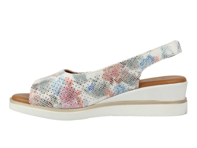Wygodne sandały damskie Potocki 26-19408, multicolor – lekkie obuwie na koturnie