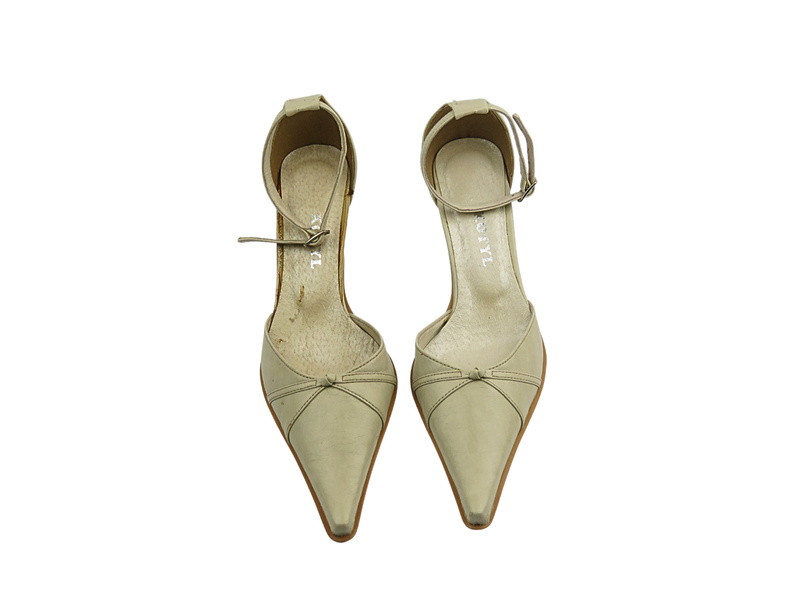 Czółenka na szpilce beżowe KOTYL 705