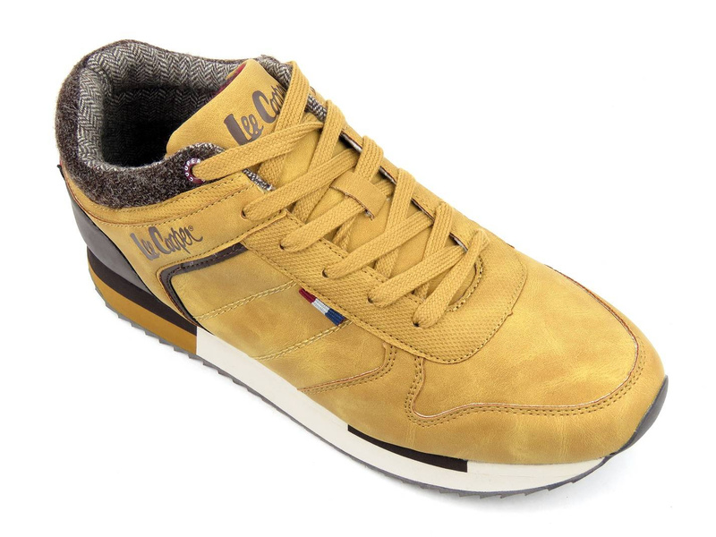 Zimowe sneakersy męskie wyłożone grubą tkaniną - LEE COOPER LCJ-21-29-0643M, brązowe