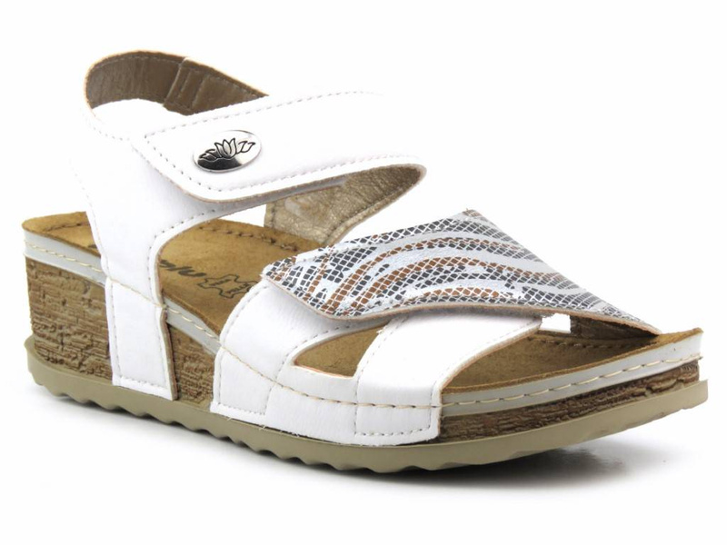 Sandały damskie na koturnie - INBLU NV-03, białe