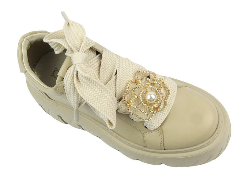 Sportowe buty damskie na platformie - CheBello 4530, beżowe